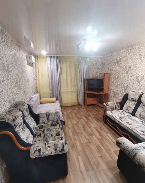 2-к квартира, Газовиков, 65