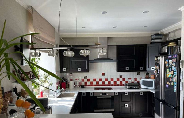 3-к квартира, Пермякова, 88