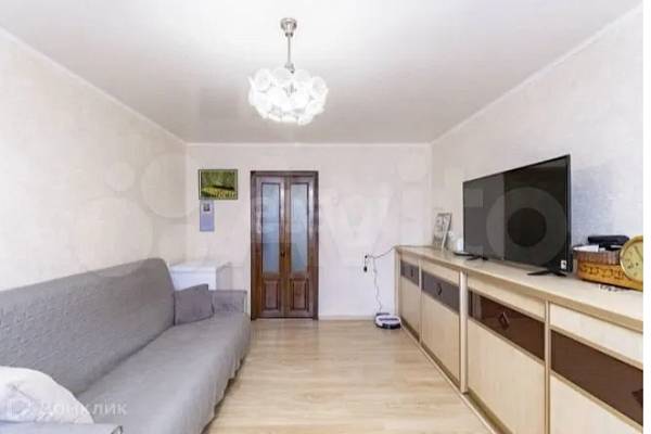 3-к квартира, Одесская, 22а