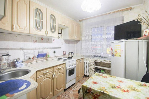 2-к квартира, Пермякова, 23