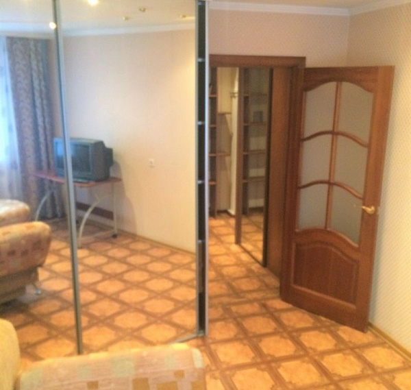 2-к квартира, Елизарова, 49