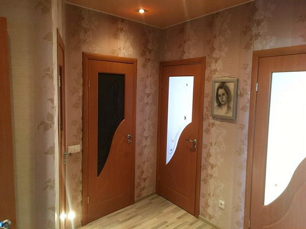 2-к квартира, Дружбы, 75